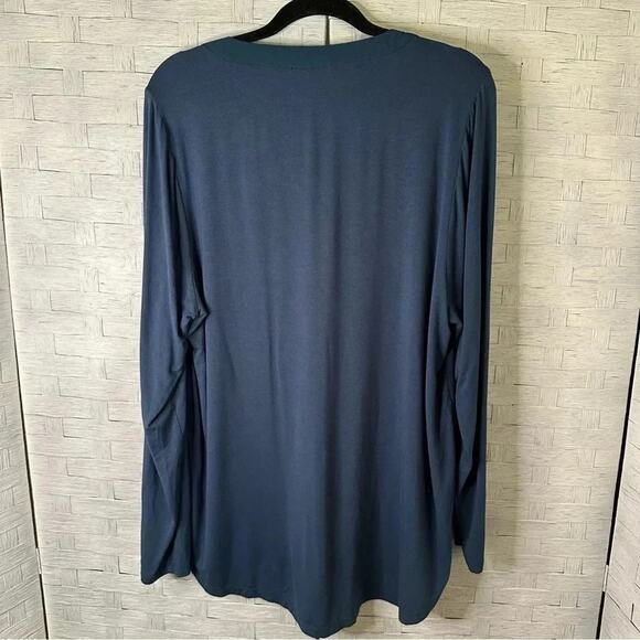 Lane Bryant aqua blouse, soft V-neck front plat, business casual plus size - Picture 3 of 9